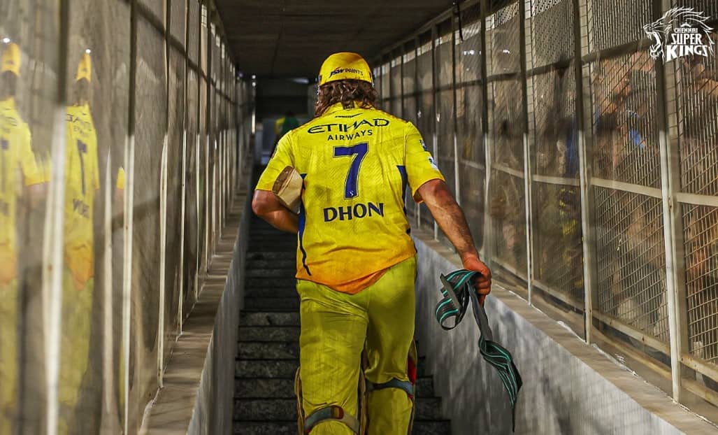 'A Hero Never Stops...': CSK's Tribute To Dhoni's Heroics Vs GT Leaves Fans Teary-Eyed